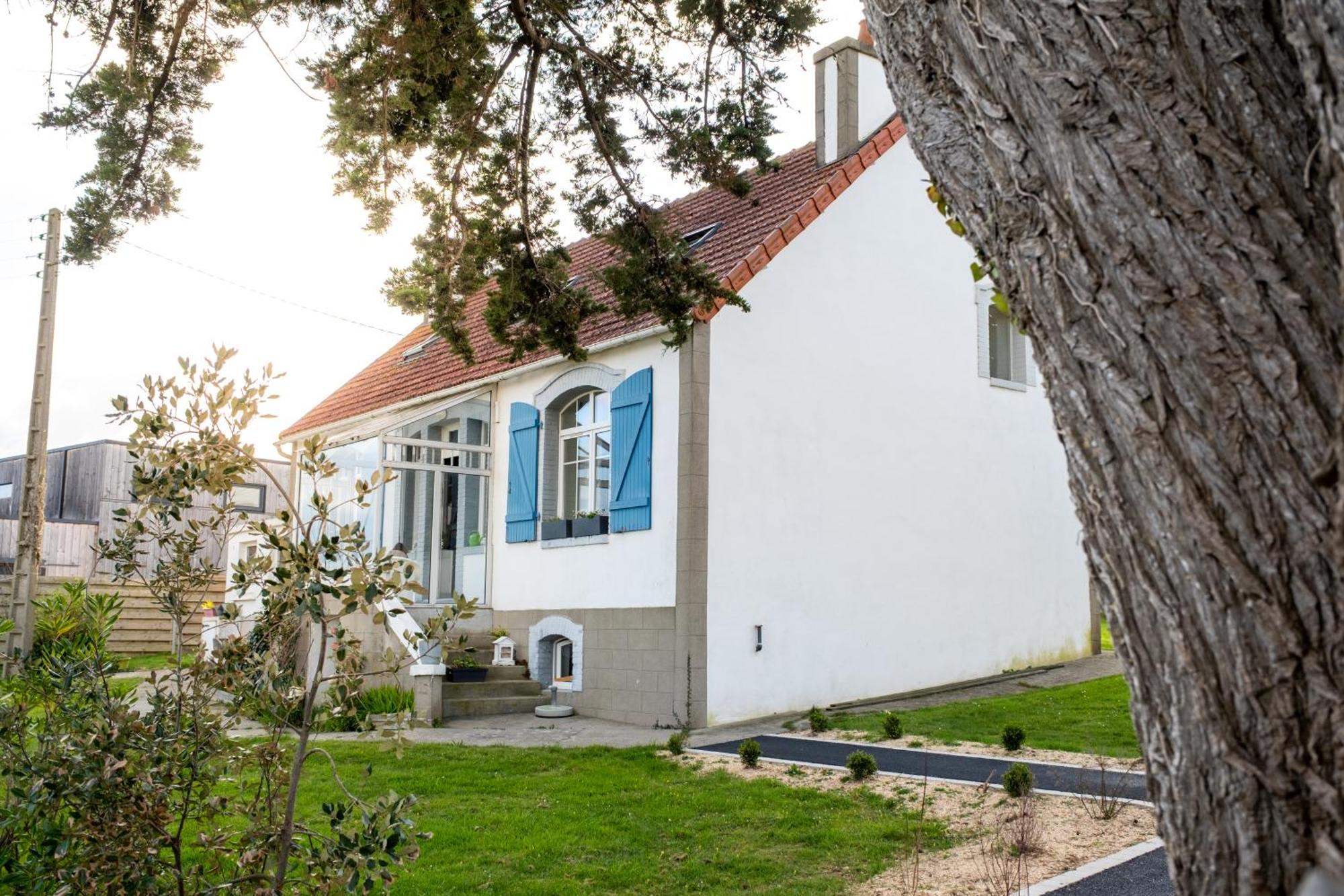 La Maison Aux Volets Bleus A 300M De La Plage Locquirec Luaran gambar